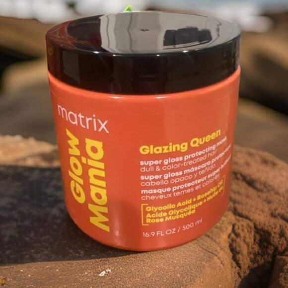 Matrix Glow Mania Glazing Queen Super Gloss Hair Mask Treatment 16.9 oz